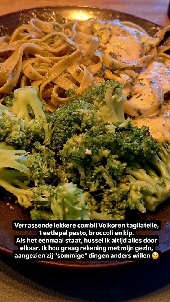 Tagliatelle met kip en pesto